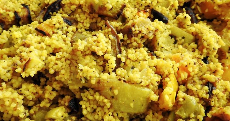 Couscous végétarien aux pois chiches et légumes rôtis, la recette complète